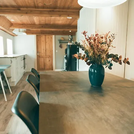 別荘 Ugenert Ved Skoven Med Spabad Og Sauna